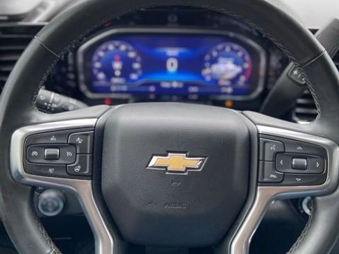 Used 2024 Chevrolet Silverado 2500 LTZ w/ LTZ Convenience Package image 28