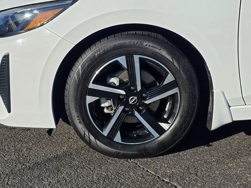 Used 2024 Nissan Sentra SV image 6