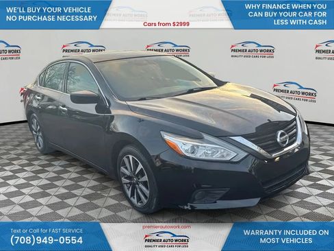 Used 2017 Nissan Altima 2.5 SV image 3
