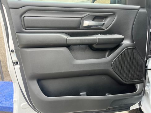 New 2026 RAM 1500 Express AWD/4WD image 9