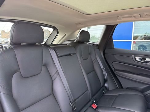 Used 2023 Volvo XC60 B5 Plus w/ Protection Package Premier AWD/4WD image 16