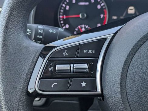 Used 2024 Kia Forte LXS w/ LXS Technology Package image 22