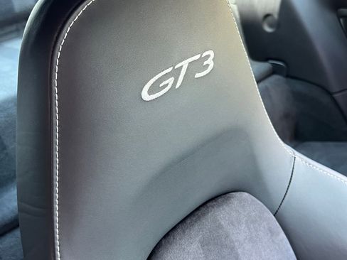 Used 2018 Porsche 911 GT3 RWD image 29