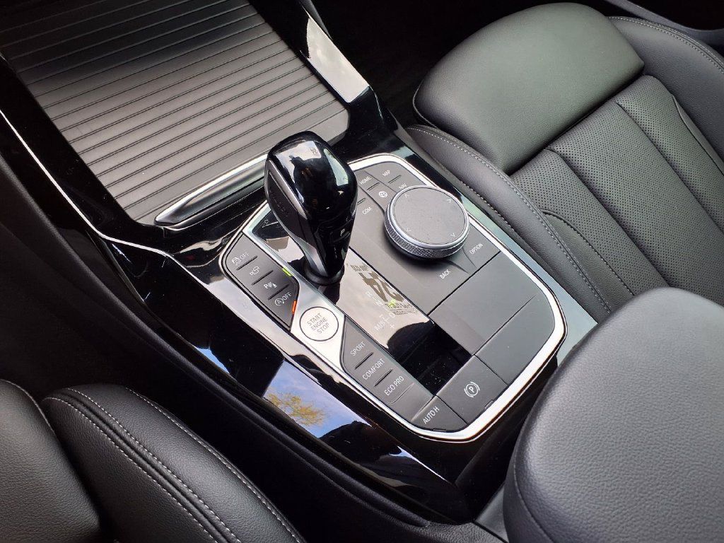 Used 2024 BMW X3 sDrive30i w/ M Sport Package RWD image 27