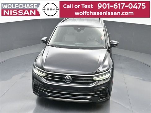 Used 2022 Volkswagen Tiguan SE R-Line image 29
