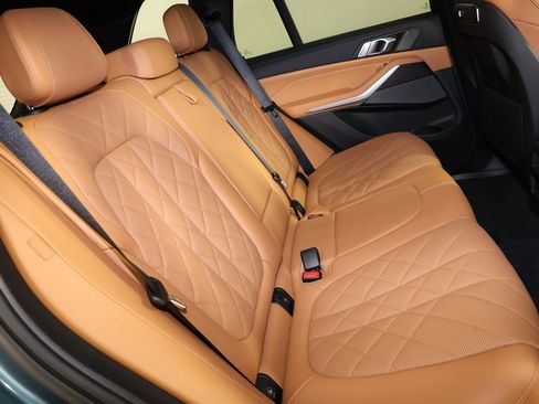 Used 2024 BMW X5 xDrive40i w/ Premium Package image 43