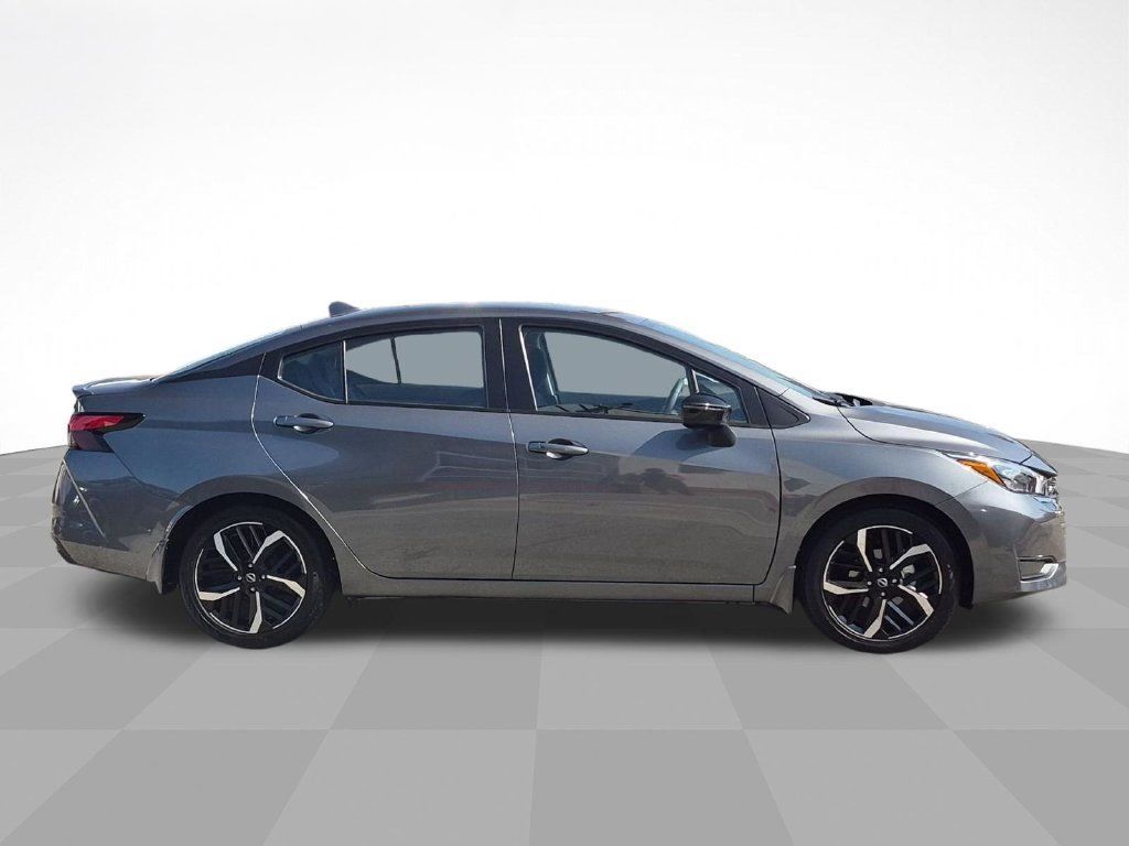 Certified 2025 Nissan Versa SR w/ Trunk Package FWD image 4