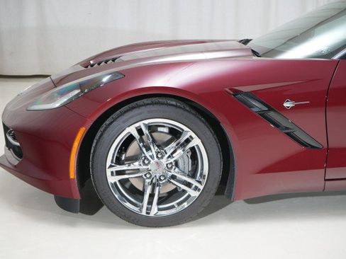 Used 2017 Chevrolet Corvette Stingray Coupe w/ 2LT Preferred Equipment Group image 4