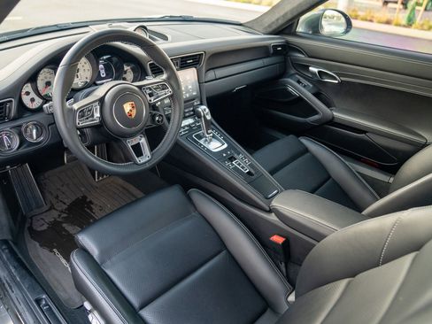 Certified 2019 Porsche 911 Turbo AWD/4WD image 4
