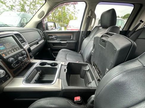 Used 2017 RAM 1500 Laramie w/ Convenience Group AWD/4WD image 27