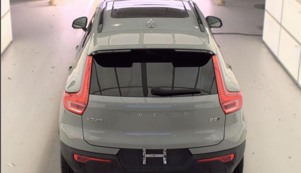 Used 2025 Volvo XC40 B5 Plus w/ Protection Package Premier AWD/4WD image 6