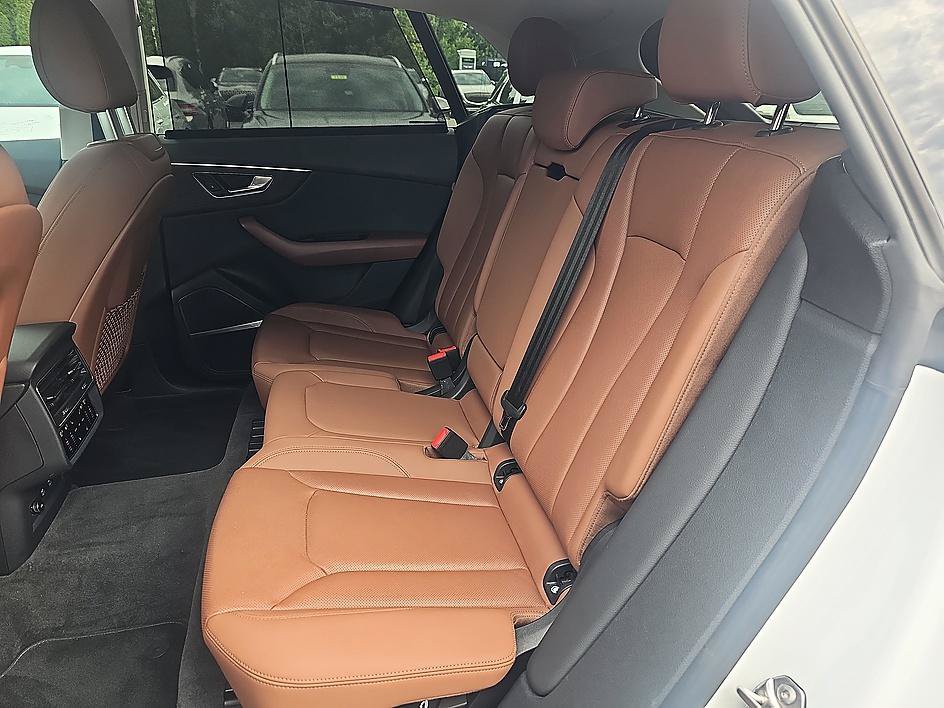Used 2019 Audi Q8 Prestige AWD/4WD image 25