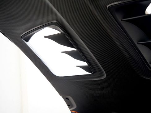 Used 2025 Porsche 911 GT3 RS image 32