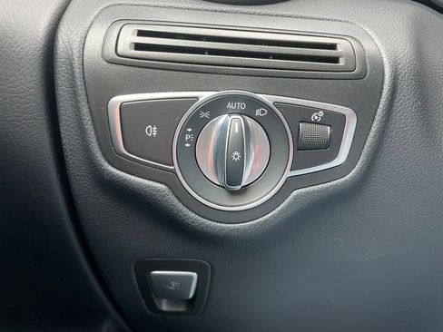 Used 2022 Mercedes-Benz GLC 300 4MATIC image 48