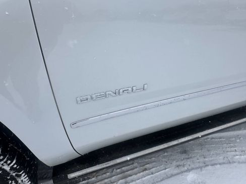 Used 2016 GMC Yukon XL Denali w/ Open Road Package image 6