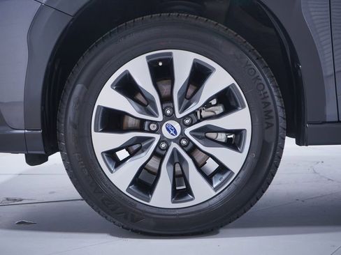 Used 2023 Subaru Outback Touring AWD/4WD image 2