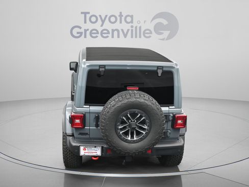 Used 2025 Jeep Wrangler Unlimited Rubicon AWD/4WD image 12