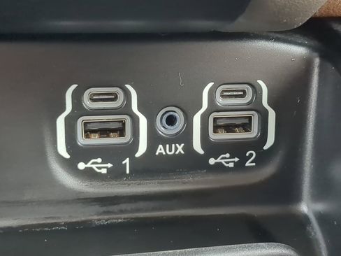 Used 2019 RAM 1500 Laramie image 21