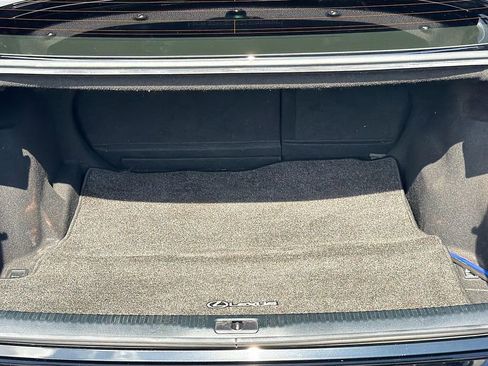 Used 2017 Lexus IS 200t 200t image 11