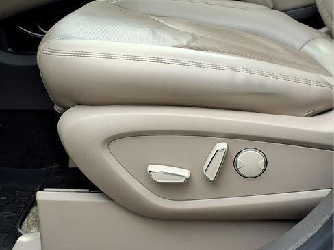Used 2022 Lincoln Nautilus Reserve AWD/4WD image 11