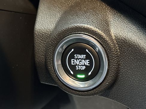 Used 2023 Chevrolet TrailBlazer RS w/ Technology Package image 26