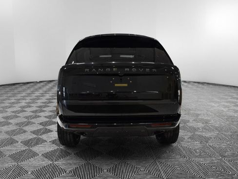 Used 2025 Land Rover Range Rover SE image 4