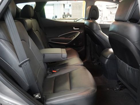 Used 2017 Hyundai Santa Fe Sport AWD/4WD image 32