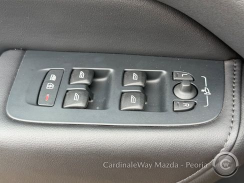 Used 2025 Volvo XC60 B5 Plus AWD/4WD image 20