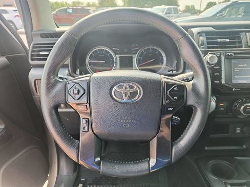 Used 2019 Toyota 4Runner TRD Off-Road AWD/4WD image 16