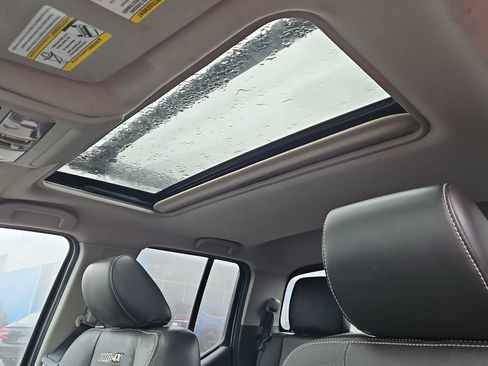 Used 2021 Nissan Frontier PRO-4X w/ Pro-4x Utility Package image 22