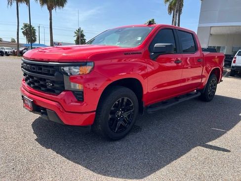 Used 2024 Chevrolet Silverado 1500 Custom w/ Turbomax Blackout Package RWD image 3