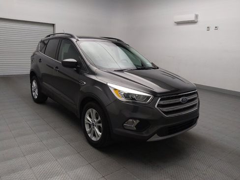 Used 2017 Ford Escape SE w/ Equipment Group 201A image 13