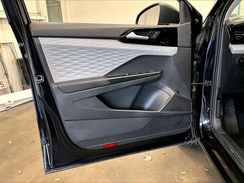 Used 2023 Volkswagen Taos S image 24