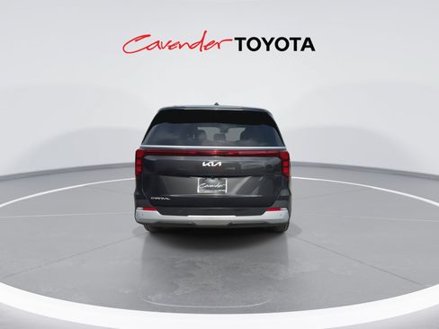 Used 2026 Kia Carnival FWD image 7