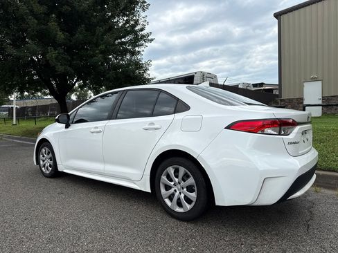 Used 2021 Toyota Corolla LE FWD image 7