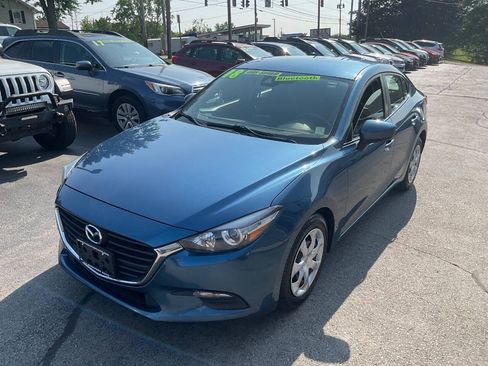 Used 2018 MAZDA MAZDA3 Sport FWD image 6