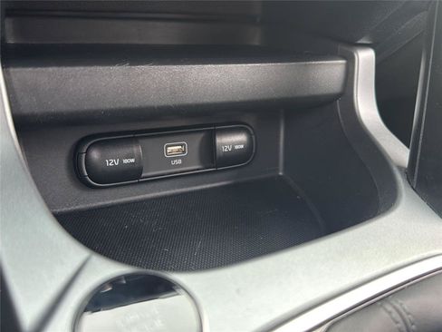 Used 2024 Kia Seltos LX AWD/4WD image 18