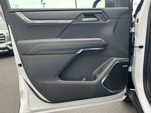 New 2026 GMC Acadia Elevation image 22