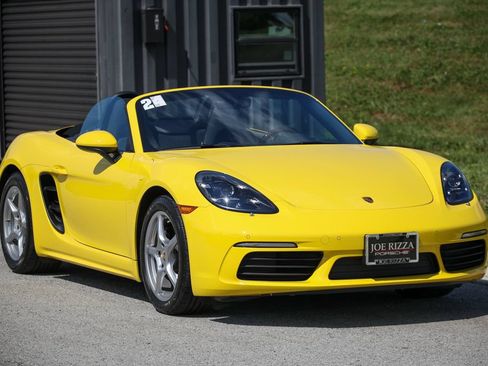 Certified 2024 Porsche 718 Boxster RWD image 54