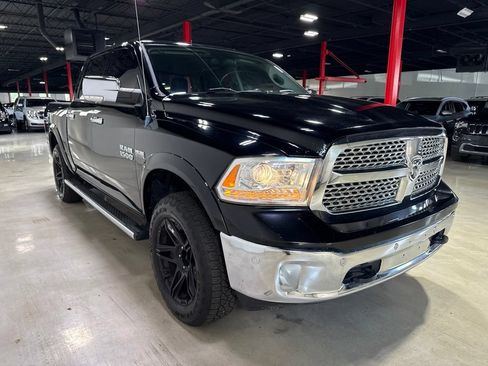 Used 2014 RAM 1500 Laramie AWD/4WD image 8