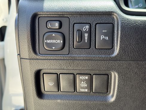 Used 2019 Toyota 4Runner Limited RWD image 25