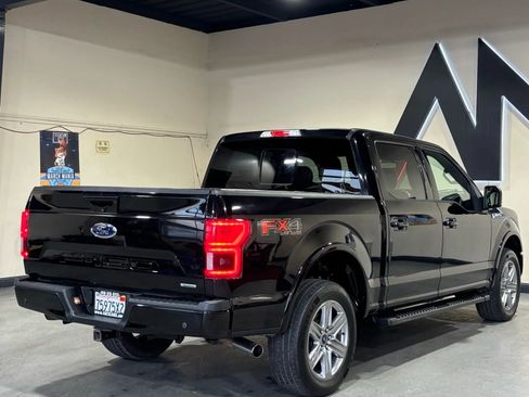 Used 2019 Ford F150 Lariat w/ Equipment Group 502A Luxury AWD/4WD image 4
