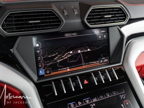 Used 2019 Lamborghini Urus AWD/4WD image 22