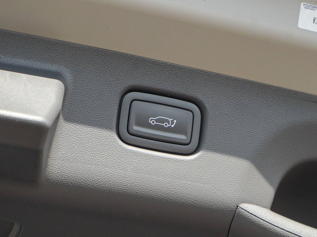 New 2026 Hyundai Kona Limited AWD/4WD image 9