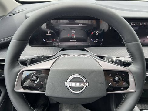 Used 2025 Nissan Murano SV FWD image 15