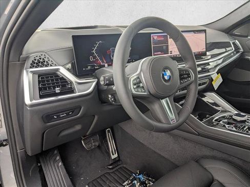 New 2026 BMW X6 xDrive40i w/ Executive Package image 3