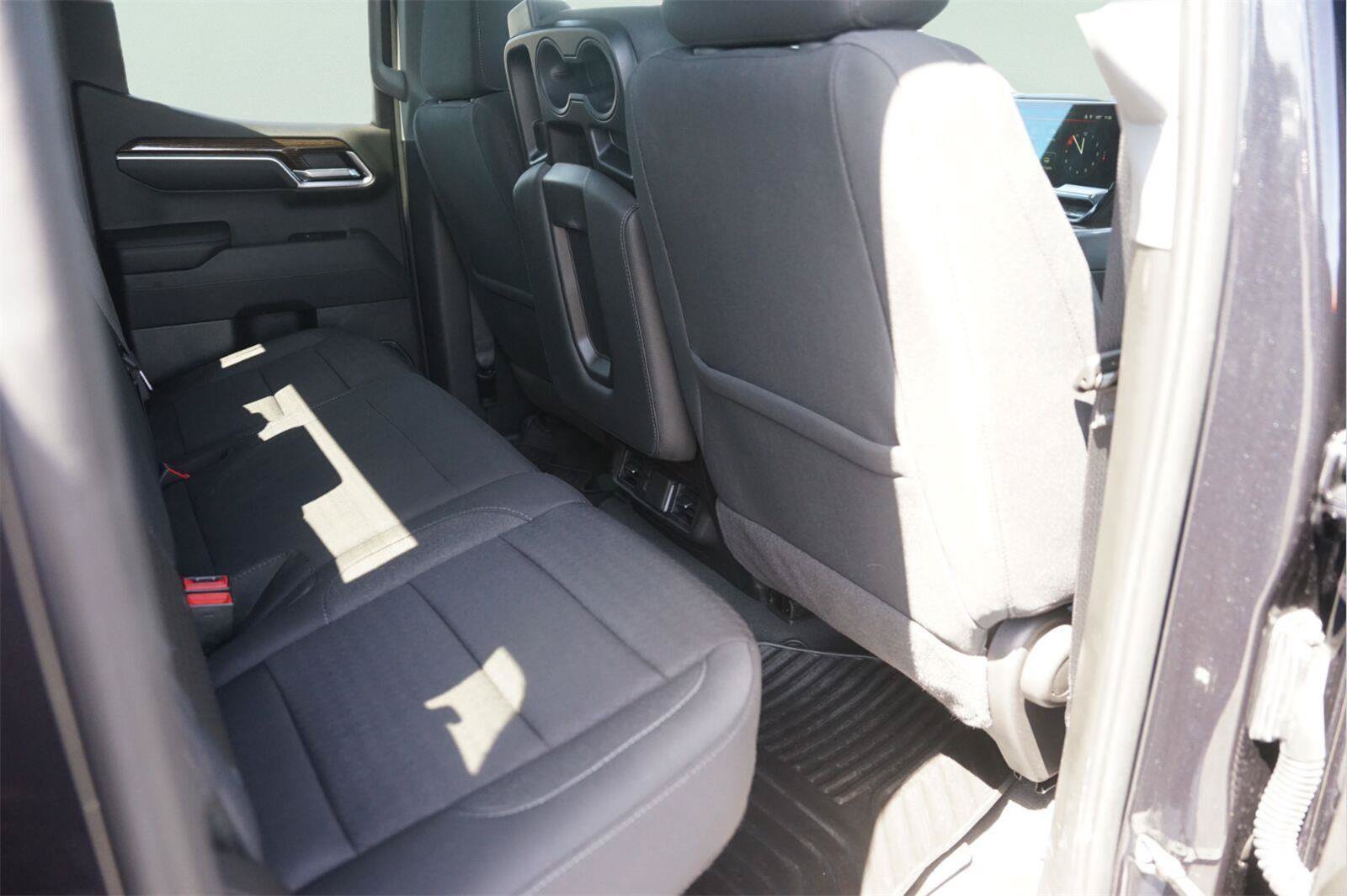 Used 2024 GMC Sierra 1500 Elevation RWD image 14