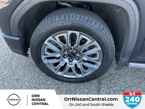 Used 2023 GMC Sierra 1500 Denali Ultimate image 9