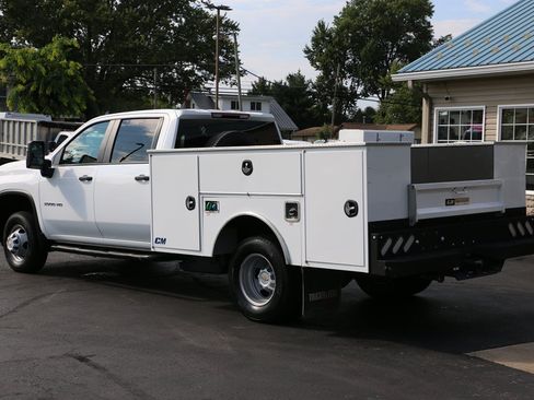 Used 2025 Chevrolet Silverado 3500 W/T w/ WT Convenience Package AWD/4WD image 3