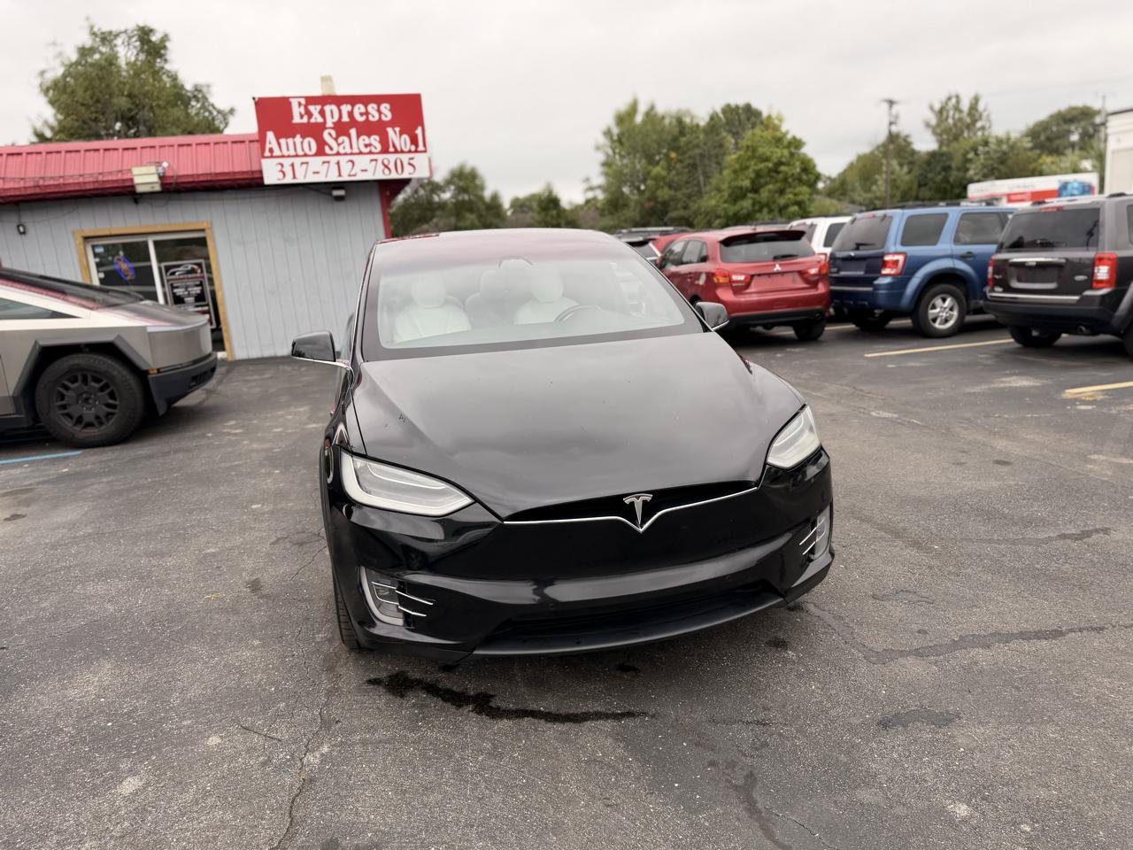 Used 2017 Tesla Model X 75D AWD/4WD image 3
